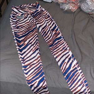 Blue, White, and Orange leggings with Gator logo